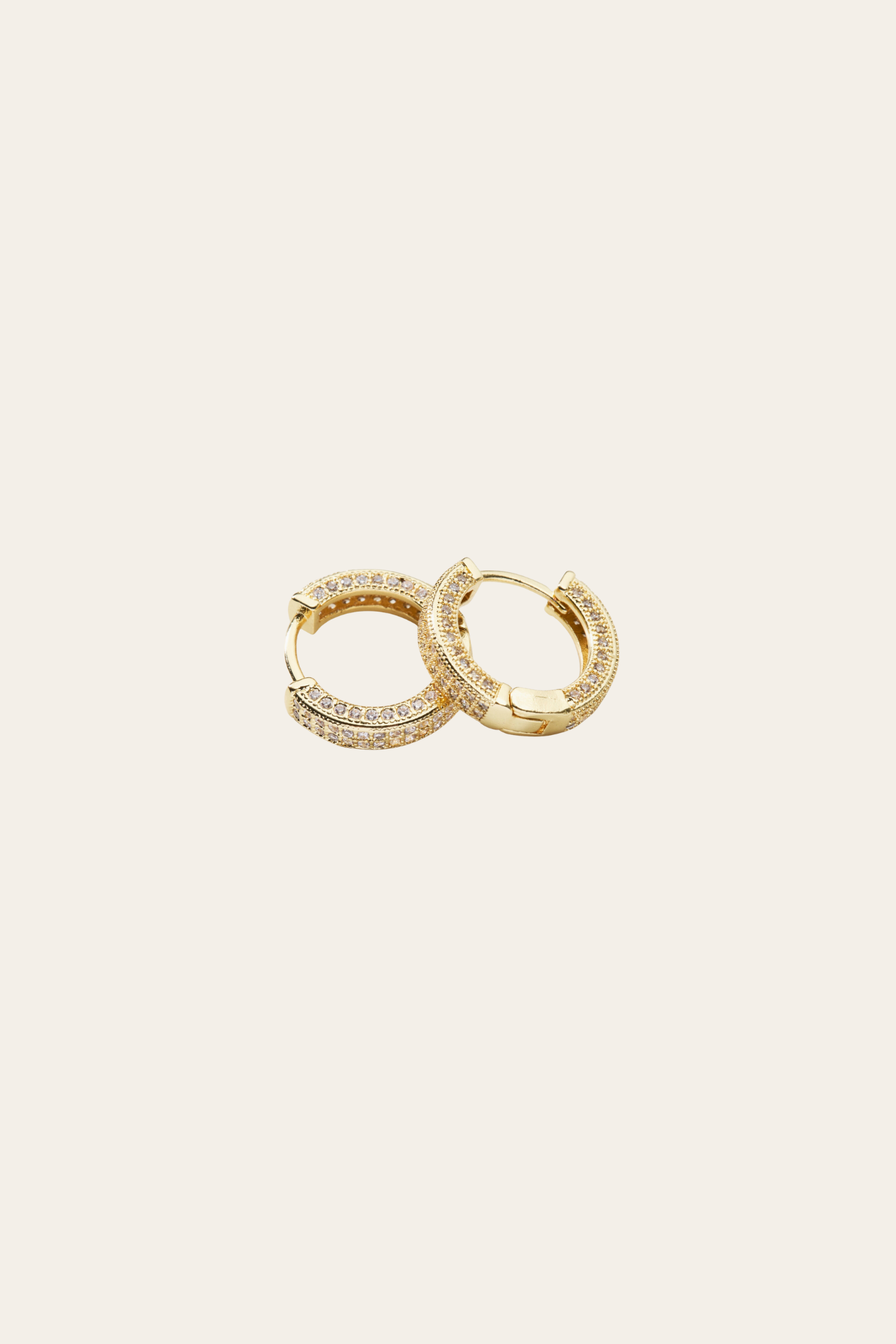 Winona Pave Hoops