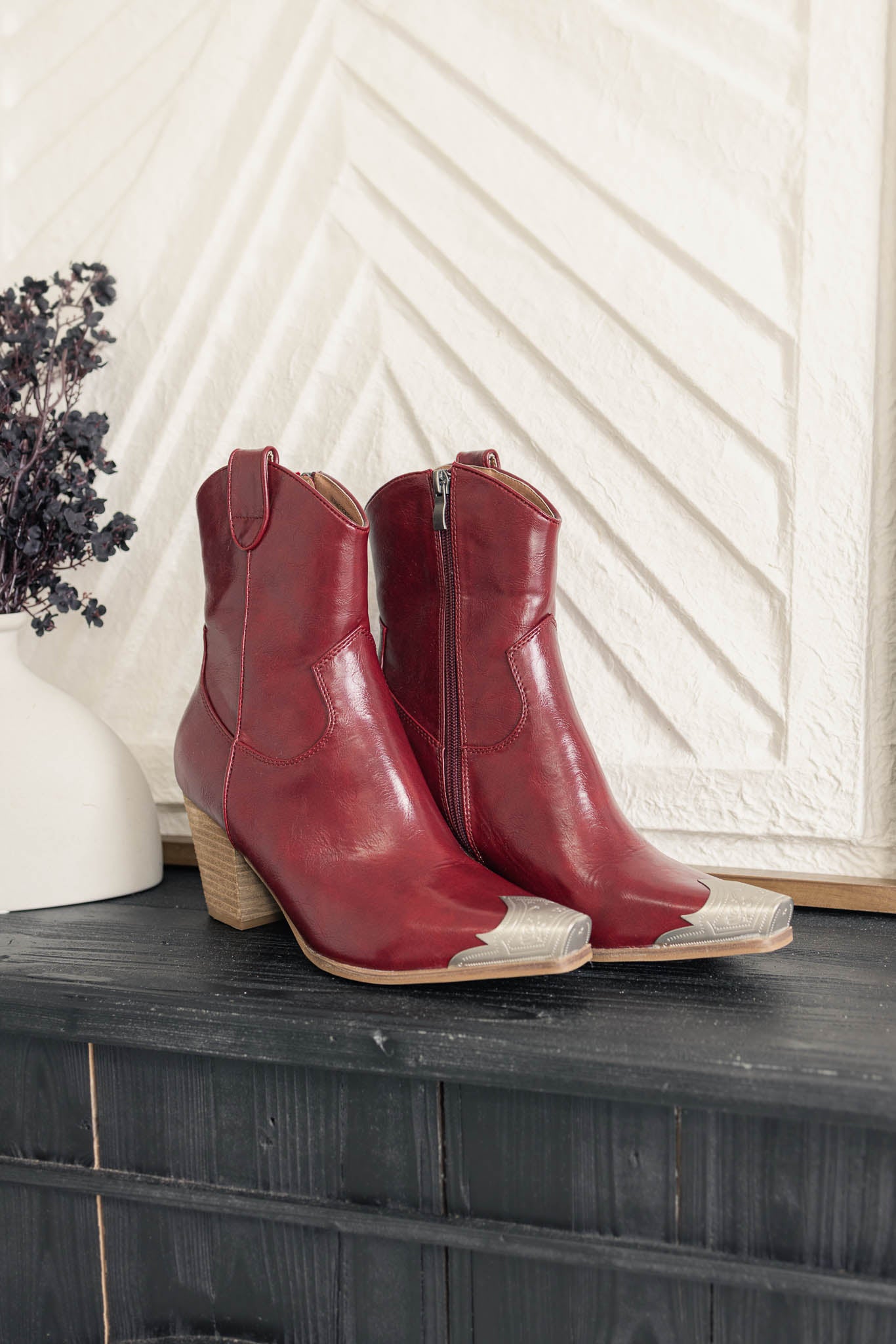 Dakota Western Booties | Cherry