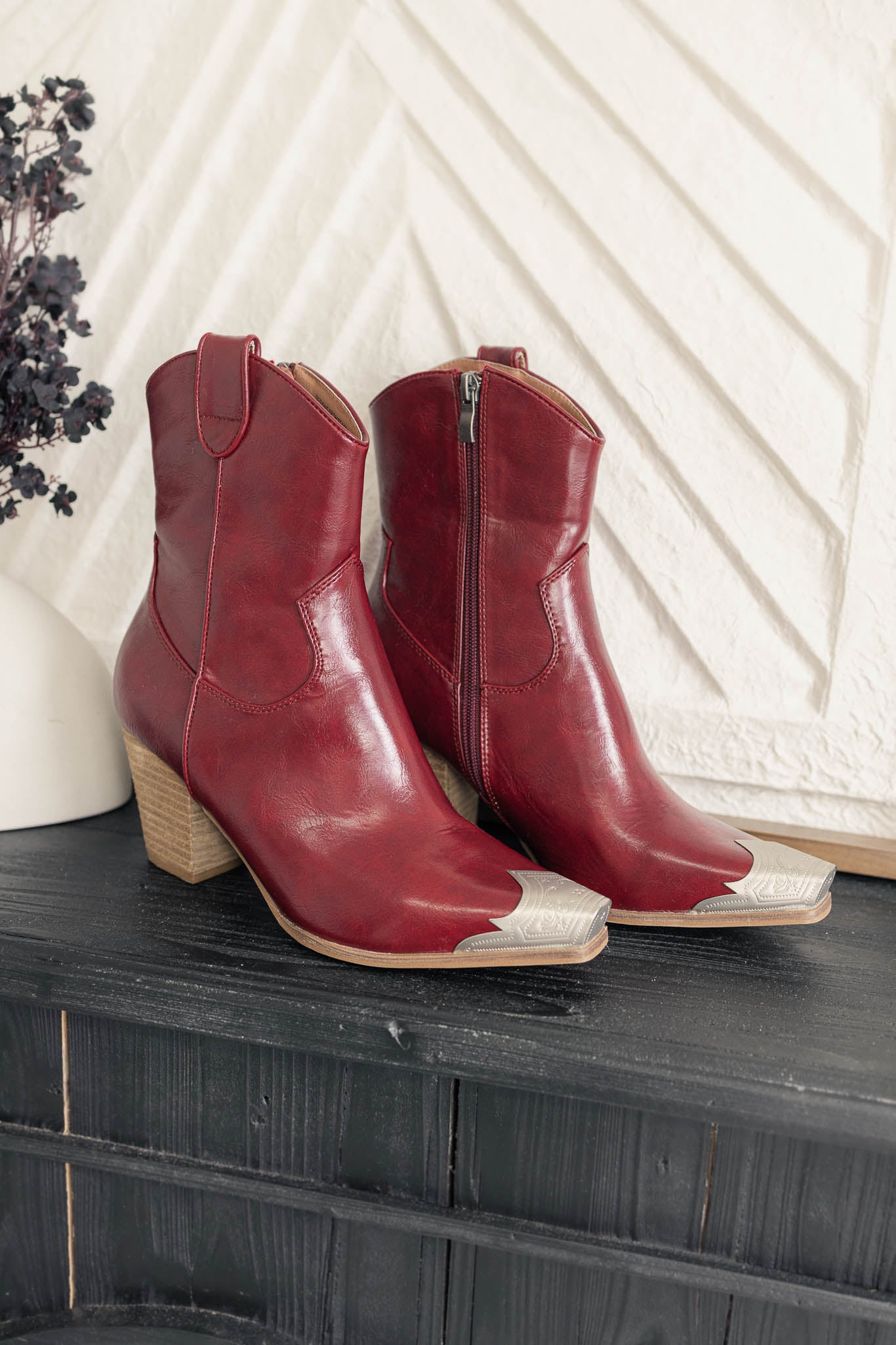 Dakota Western Booties | Cherry