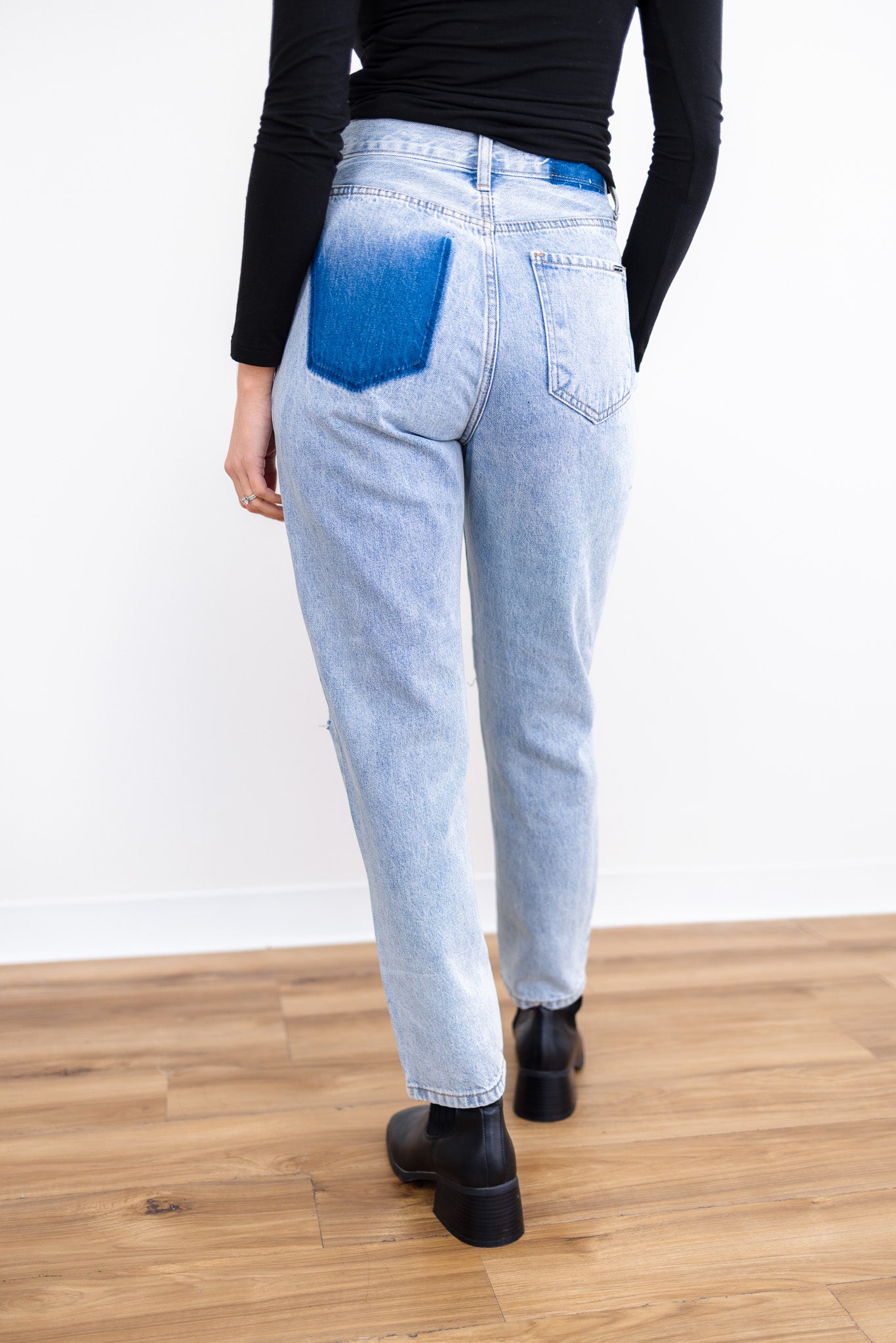 Abell High-Waist Tapered Jeans